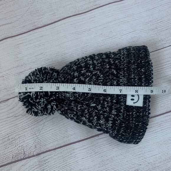 Kids Black and White Stocking Hat with Pom Folded Cuff Fleece Interior Small - Picture 10 of 11